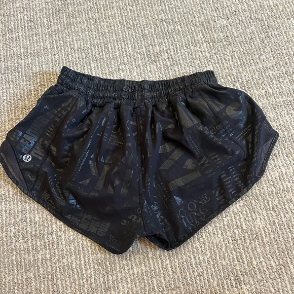 Lululemon hotty hot shorts - Picture 2 of 3